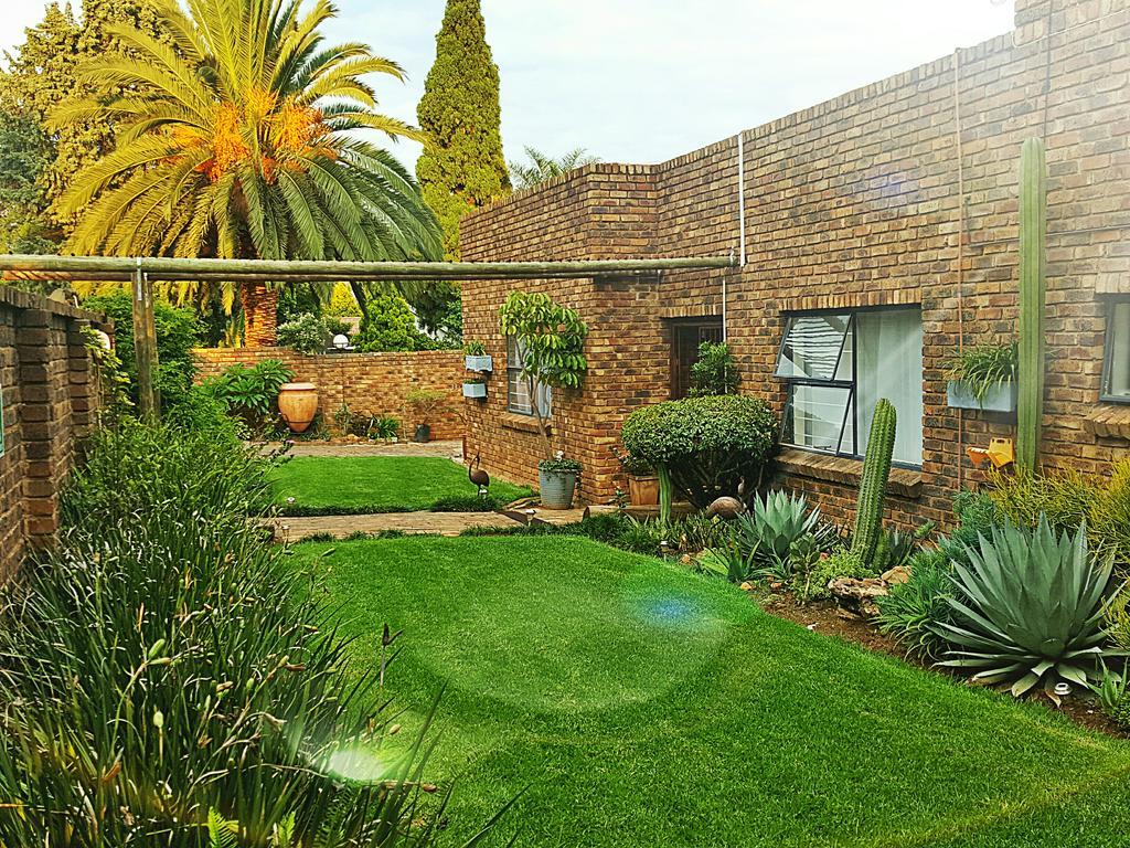 Midrand Guesthouse - Tasa Exteriér fotografie