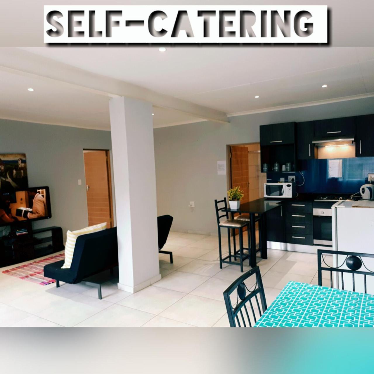 Midrand Guesthouse - Tasa Exteriér fotografie